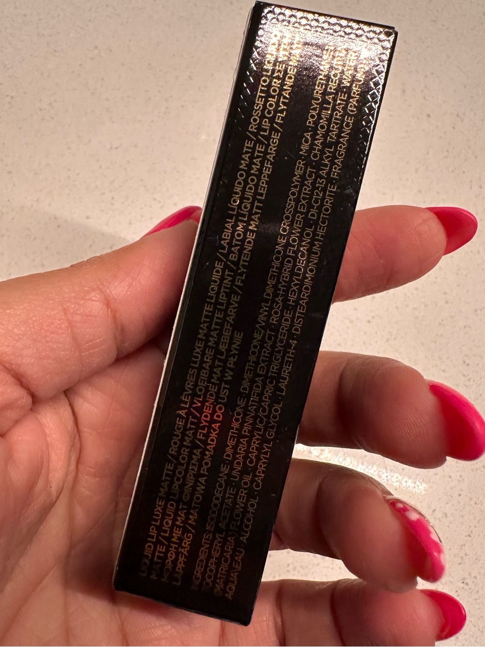 TOM FORD Liquid Lipstick Luxe Matte Color: 133 Scarlet Stiletto - Picture 12 of 15